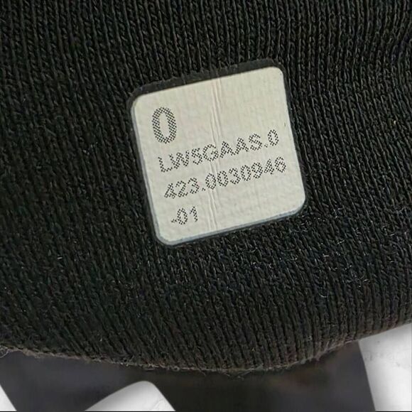 Lululemon Size 0 Black Textured Aligns High Rise Leggings - Picture 5 of 5